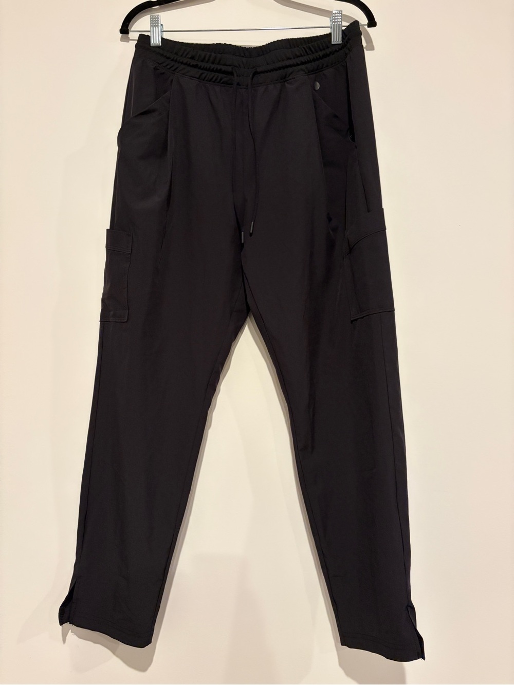 Apana Black High Waisted Lightweight Cargo Jogger Pants Zipper Pockets Size L